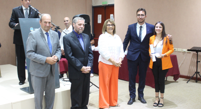 Éxito y Emoción en la Colación de Grado de la Universidad de Mendoza Sede San Rafael